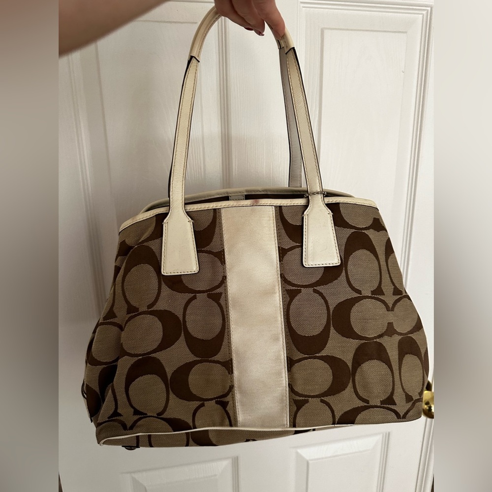 Coach shoulder bag
